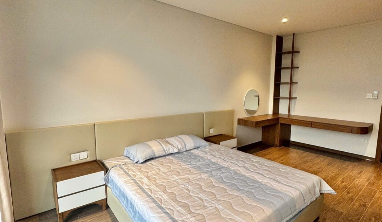 z7270572644821_f76135083e54fd23eadab3011da8438d