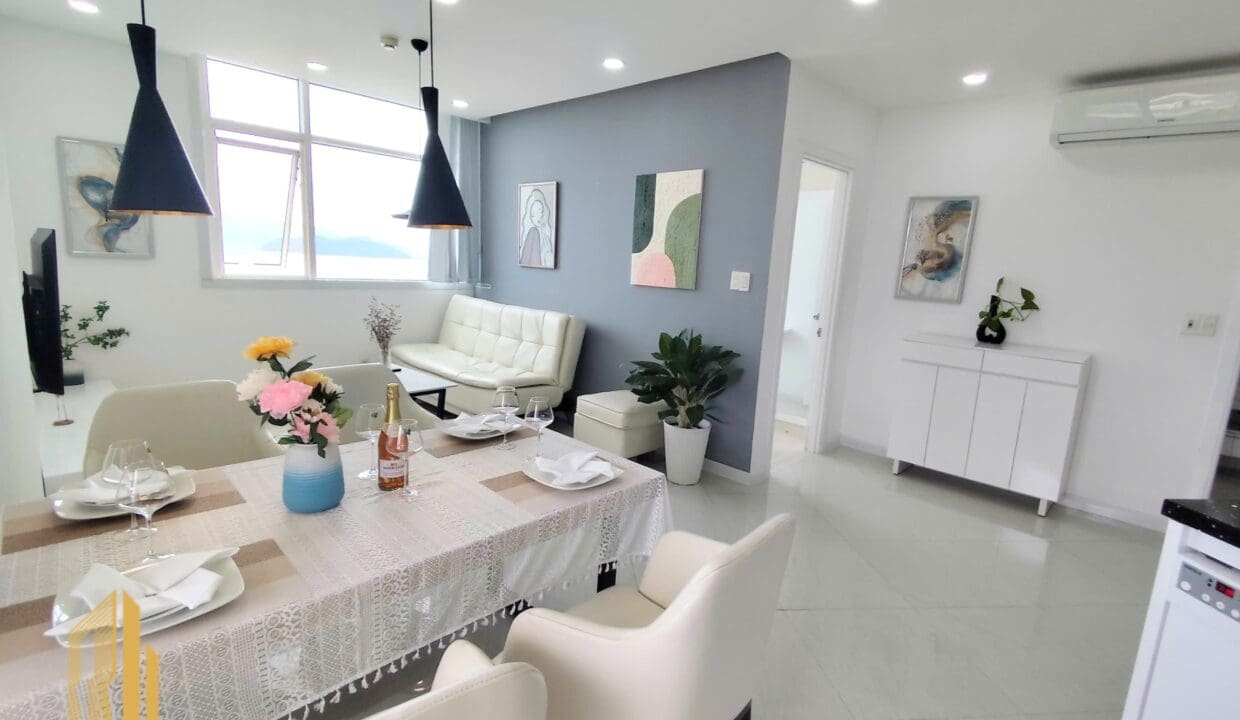 z7271023719319_369afebbddc5ca0f25eb5aec370d8184