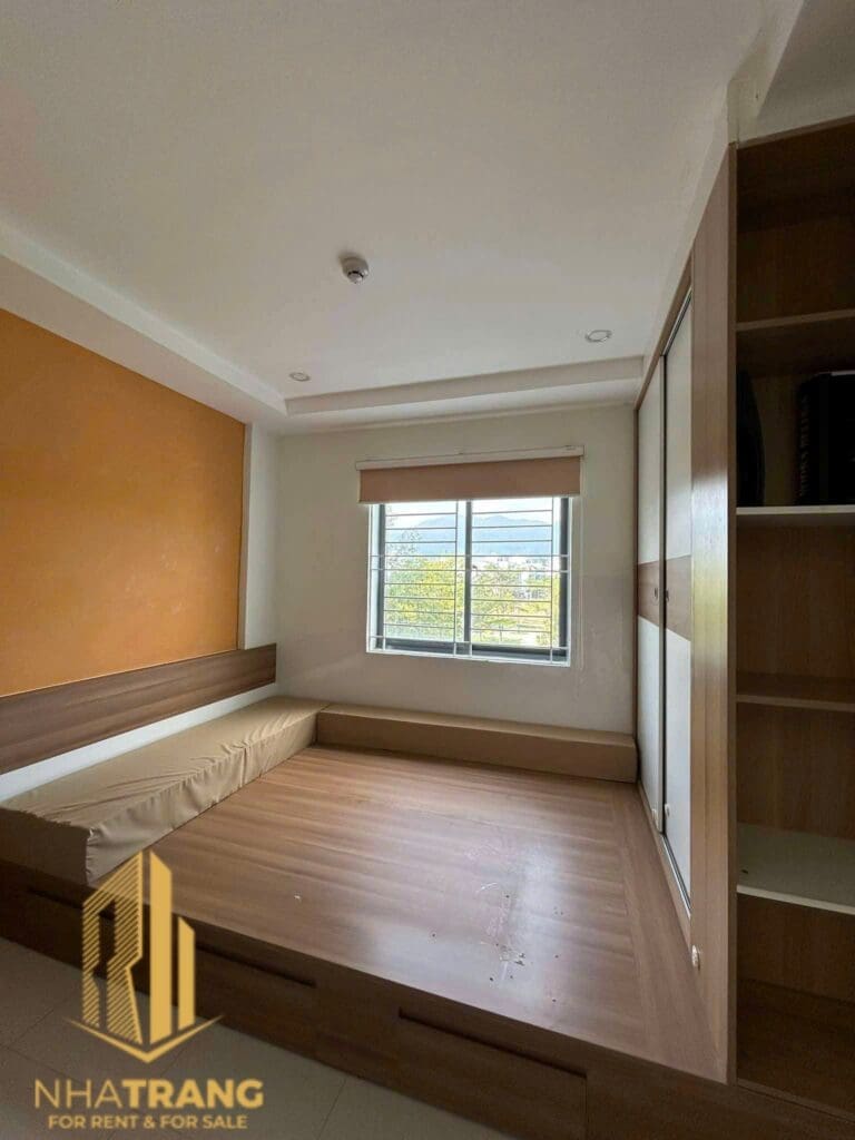 Сдаётся квартира, 2 спальни, 66 м², Phước Long