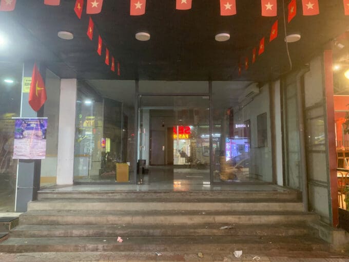 Commercial Space for Rent on Nguyen Thien Thuat Western Street – Prime Tourist Area – C102