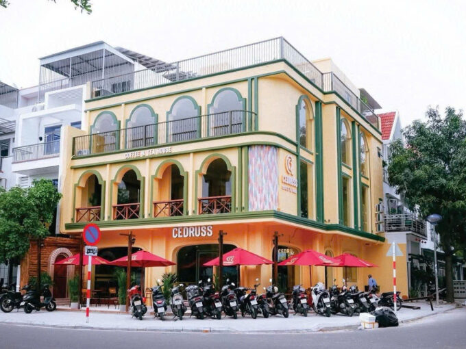 Corner Commercial Space for Lease – Ideal for Offices, Yoga Studios & Rooftop F&B in Nha Trang – C164