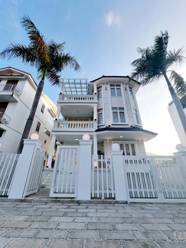 Cho thuê nhà riêng, 5 PN, 216 m², Vĩnh Trường