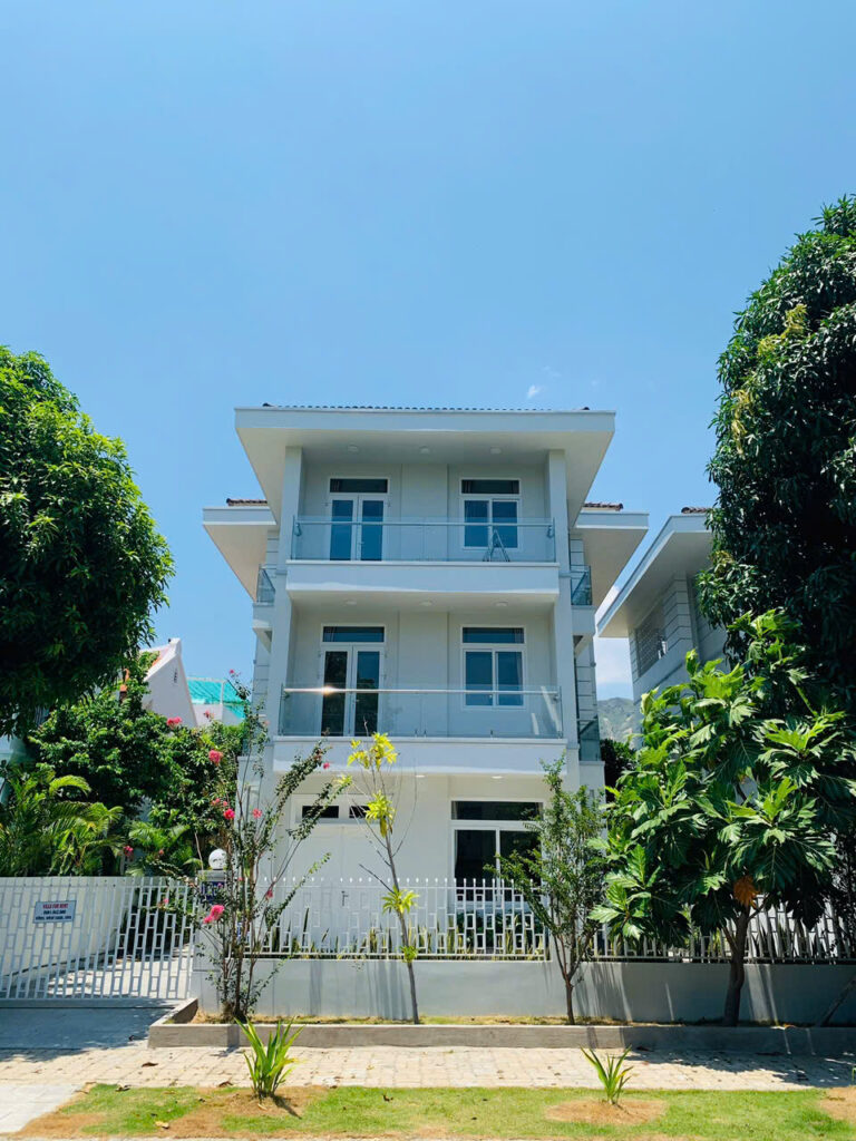 Сдаётся дом, 5 спален, 246 м², Vĩnh Trường