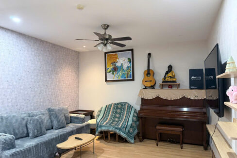 gold coast – seaview 2br apartment for sale in the center- s044